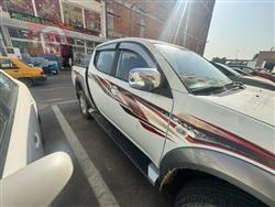 میتسوبیشی L200